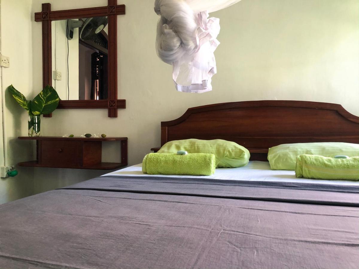 Bed and Breakfast Circus Lagoon Hideaway Dodanduwa Exterior foto