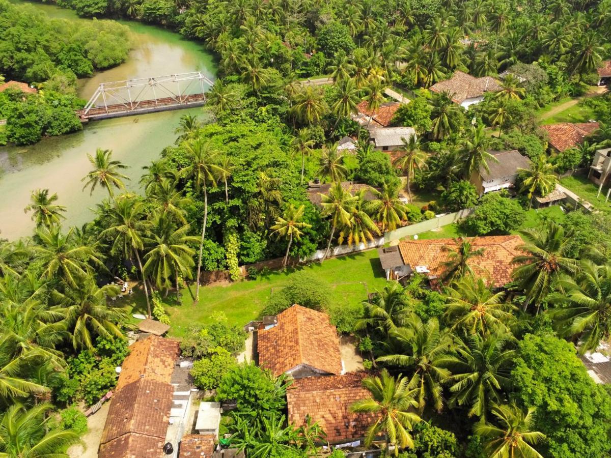 Bed and Breakfast Circus Lagoon Hideaway Dodanduwa Exterior foto